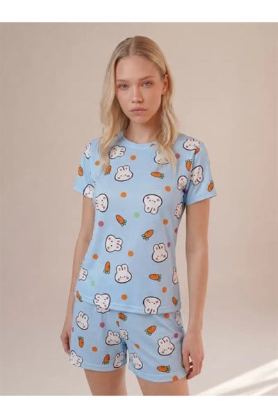 Tavşan ve Havuç Desenli Tshirt Şort Pijama Takımı