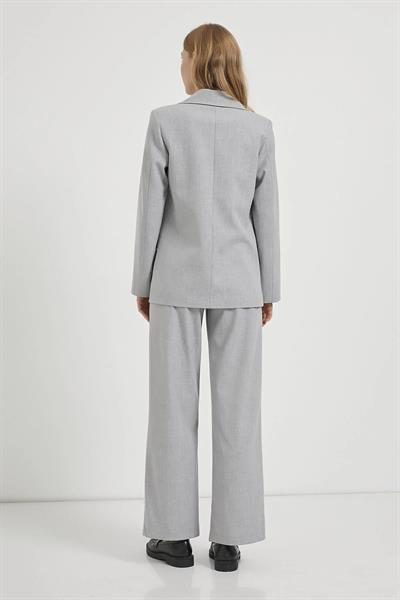 Tek Düğmeli Cep Kapaklı Poliviskon Ceket