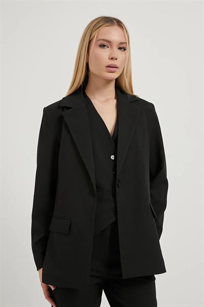 Tek Düğmeli Cep Kapaklı Poliviskon Ceket