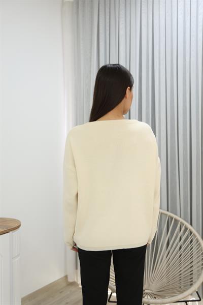 Üç Bağlamalı Triko Hırka