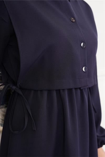 Üstü Gömlek Detaylı Elbise