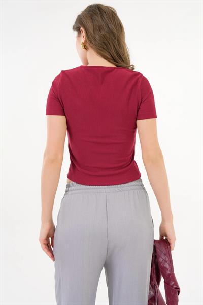 V Metal Aksesuarlı Ottoman Kumaş Crop Bluz