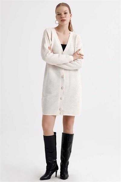 V Yaka Düğmeli Triko Hırka