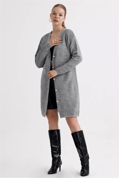 V Yaka Düğmeli Triko Hırka