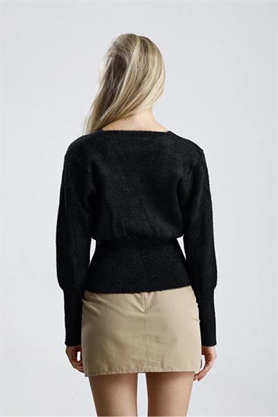 V Yaka Metal Düğmeli Angora Hırka