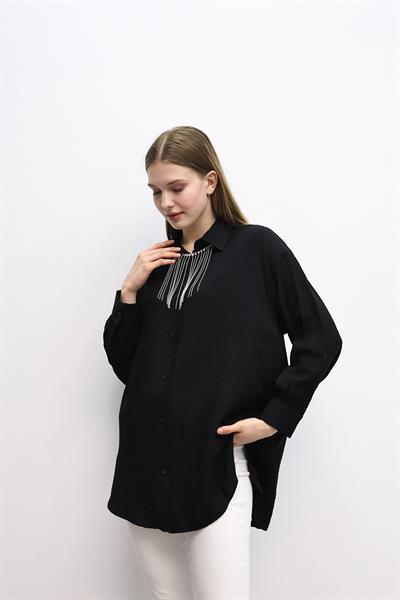 Yan Yırtmaçlı Kolyeli Gömlek