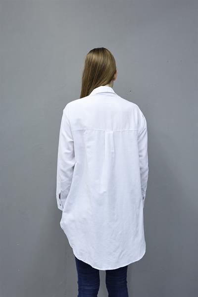 Yanları Düğme Detaylı Oversize Gömlek
