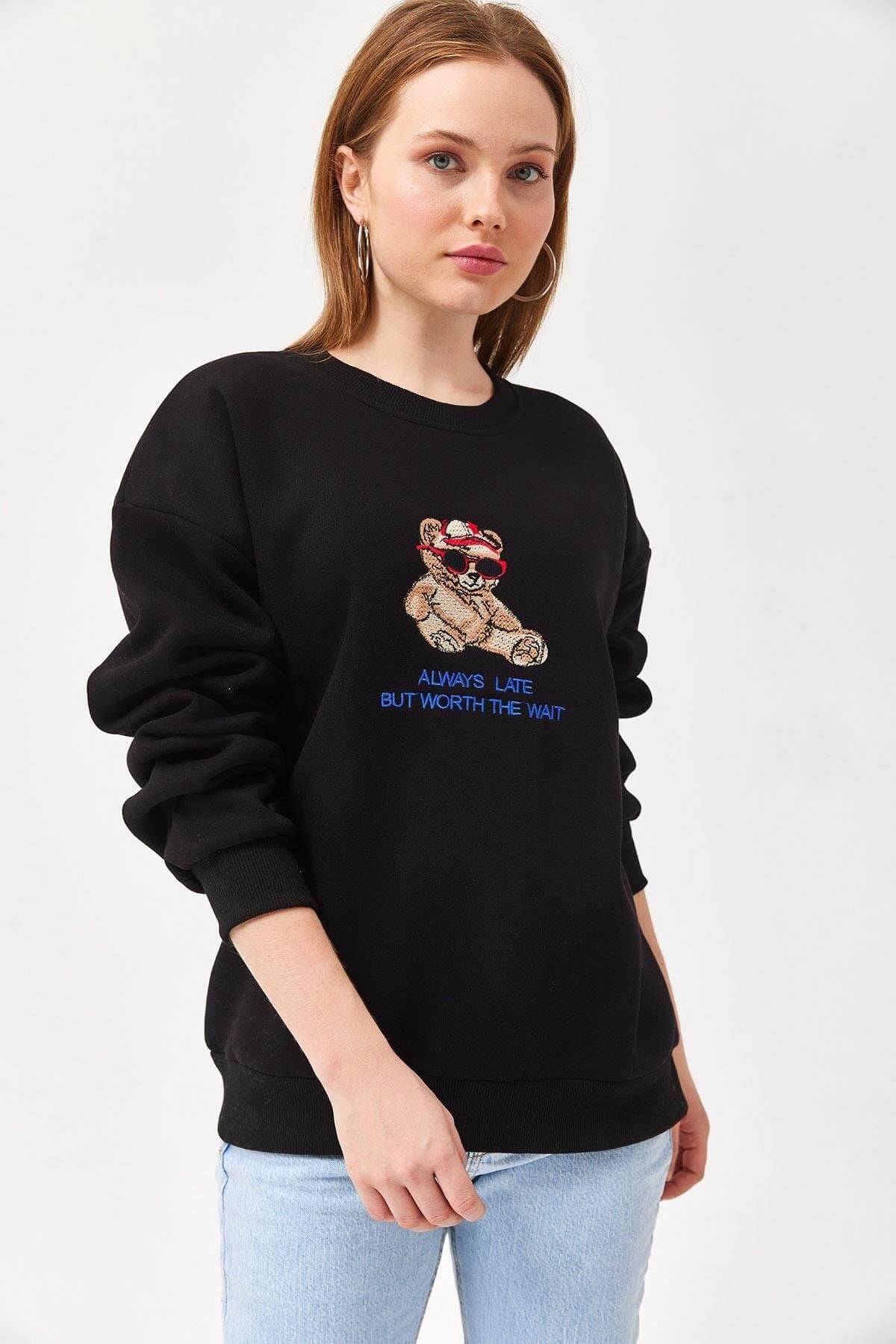 Ayıcık Baskılı SweatKADIN SWEATSHİRT