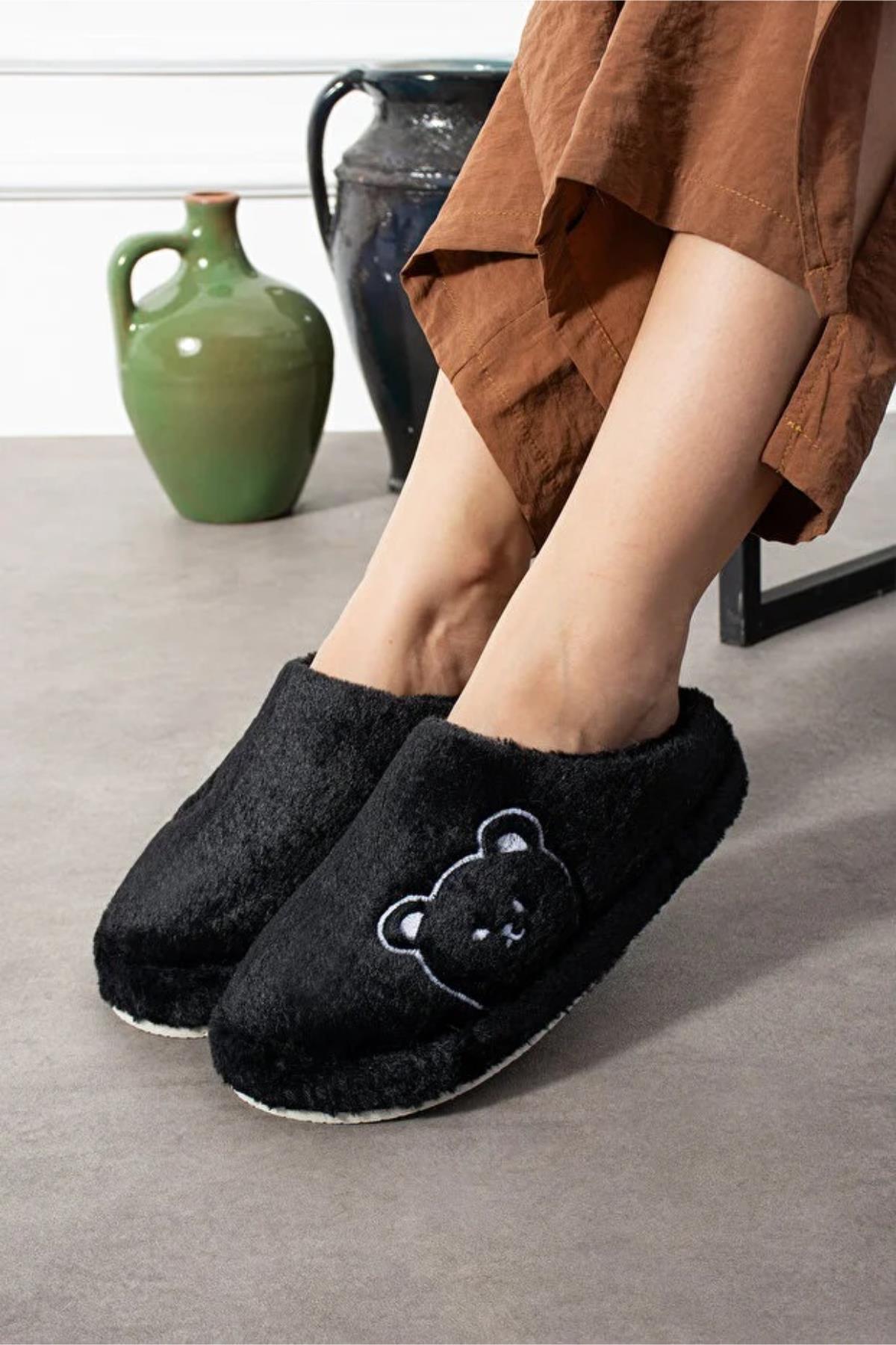 Ayıcık Nakışlı Peluş Ev TerliğiKADIN EV TERLİĞİ VE PANDUF