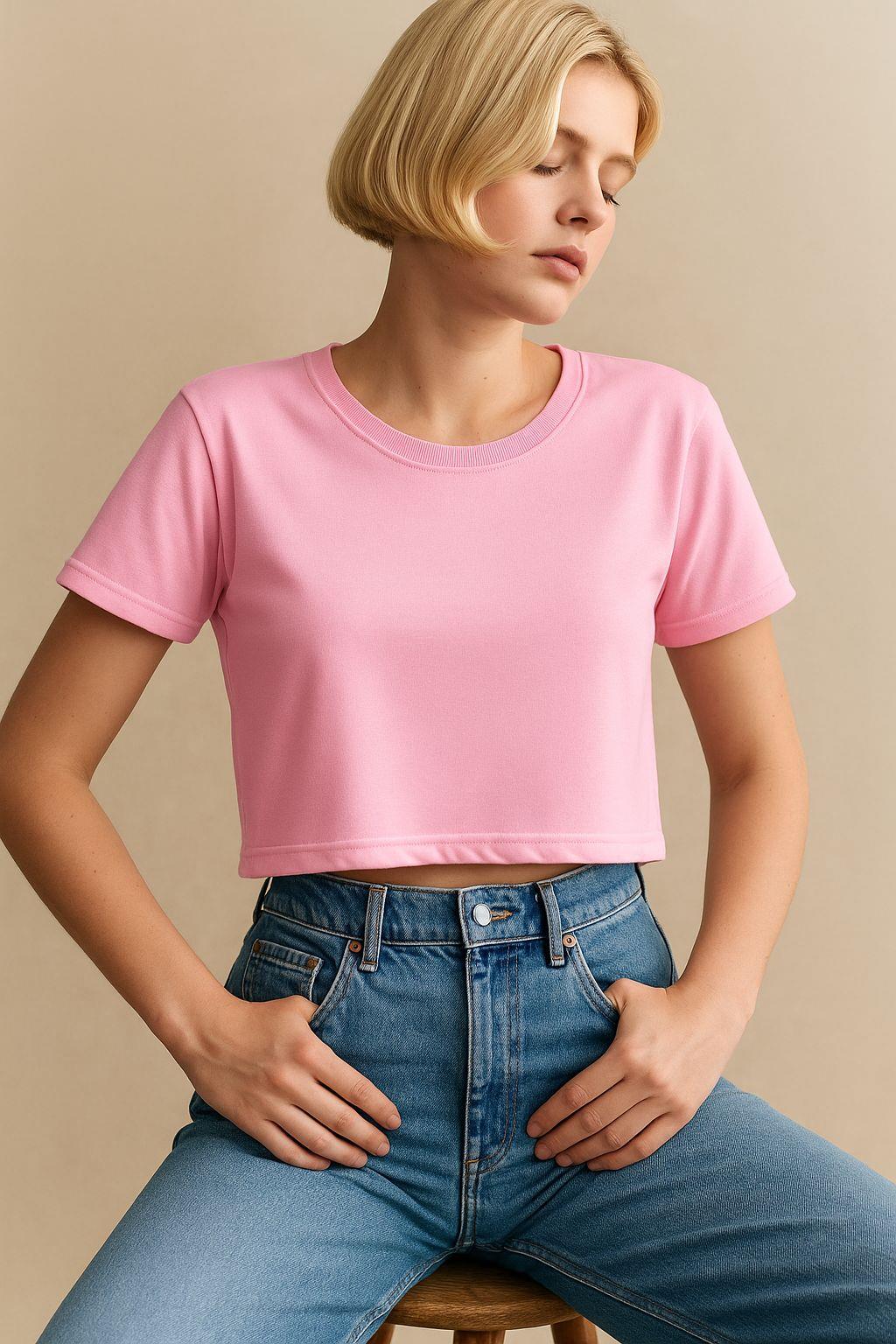 Bisiklet Yaka Crop TshirtKADIN T-SHİRT