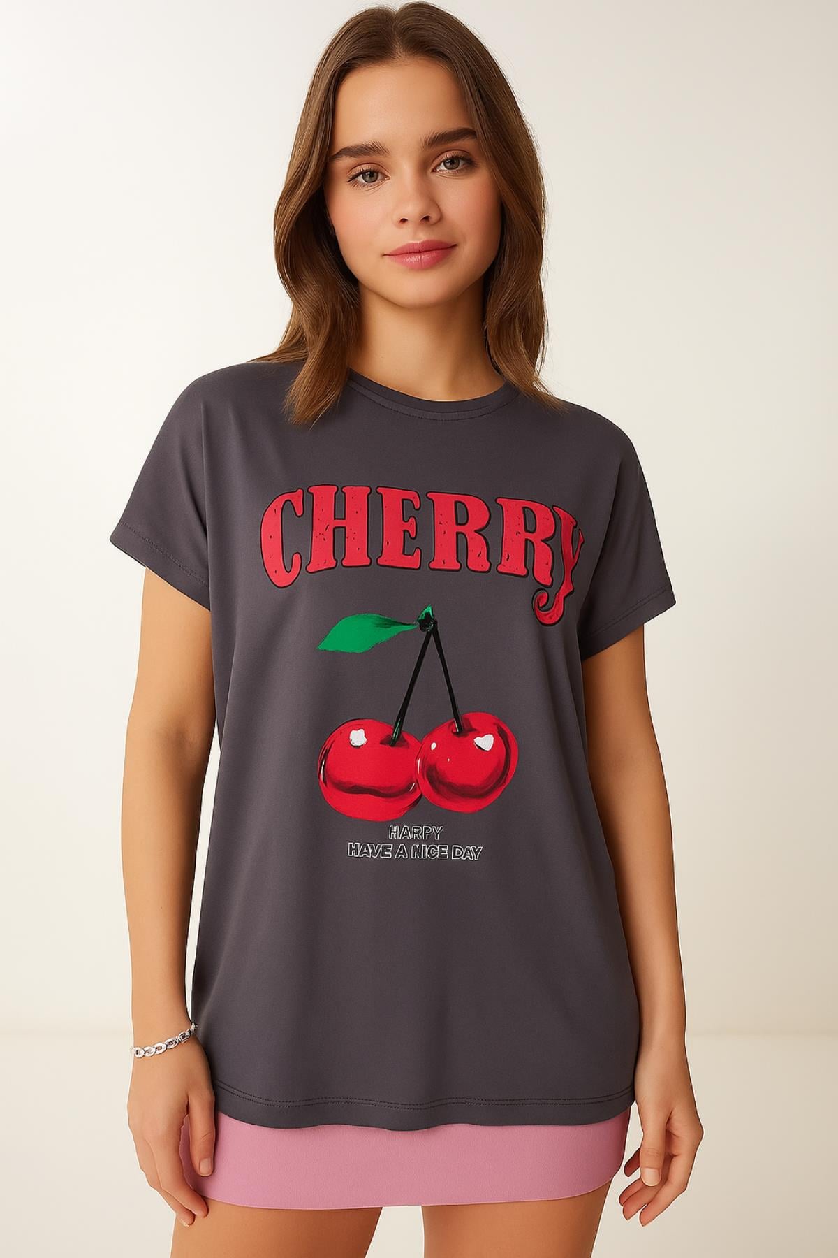 Cherry Baskılı Oversize TshirtKADIN T-SHİRT