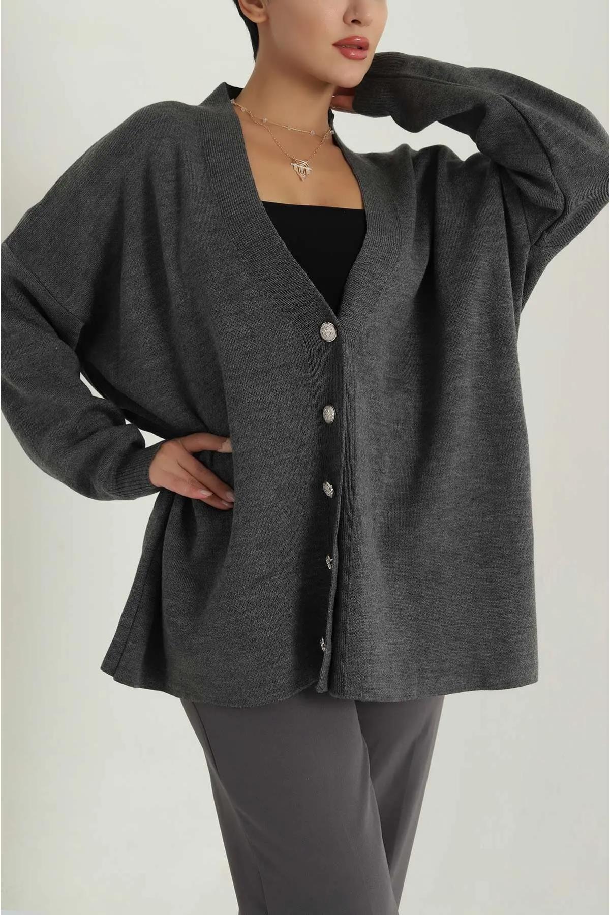 Düğmeli Oversize Triko HırkaKADIN HIRKA