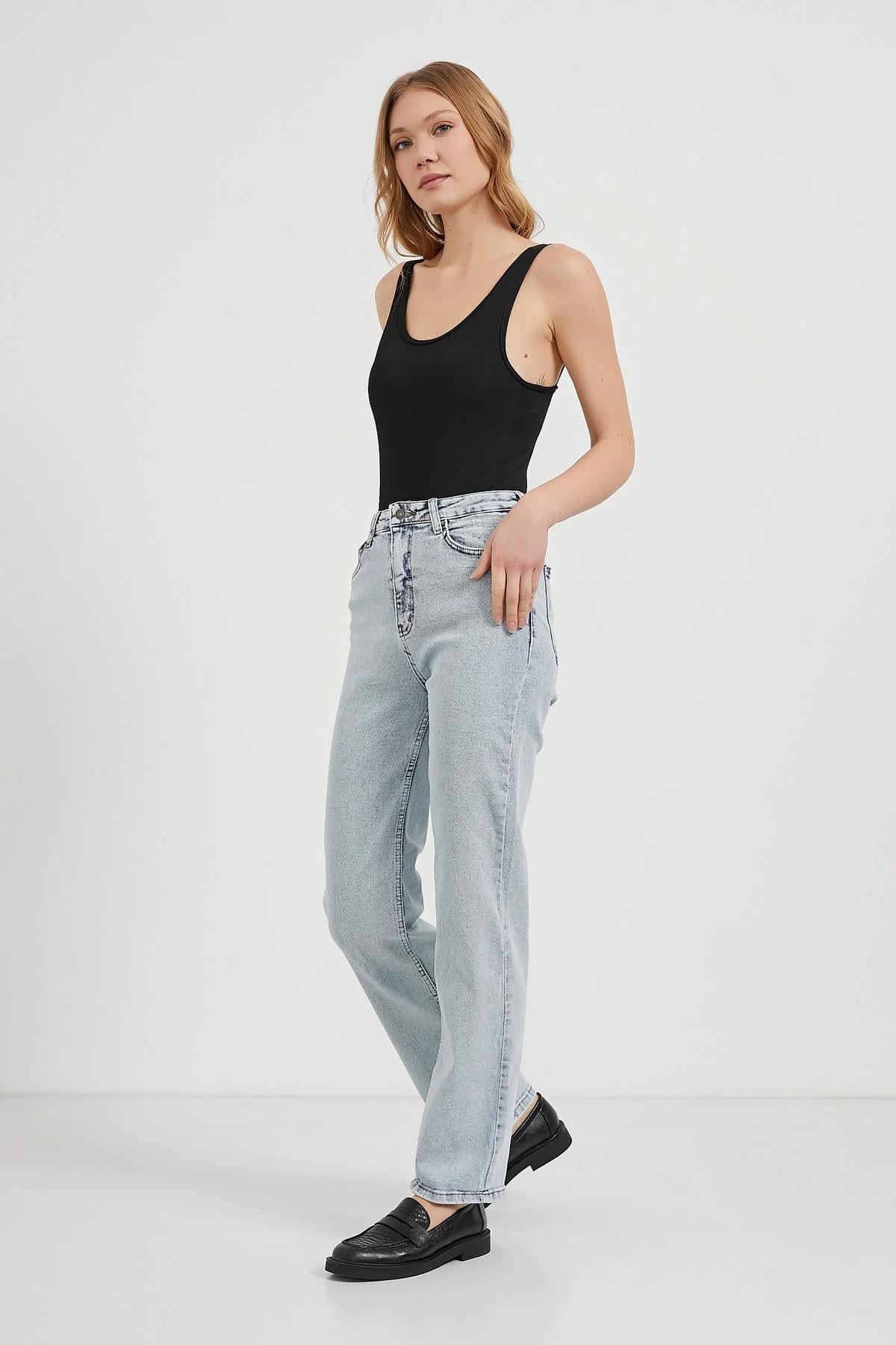 Fitilli Göğüs Destekli BodysuitKADIN BODY