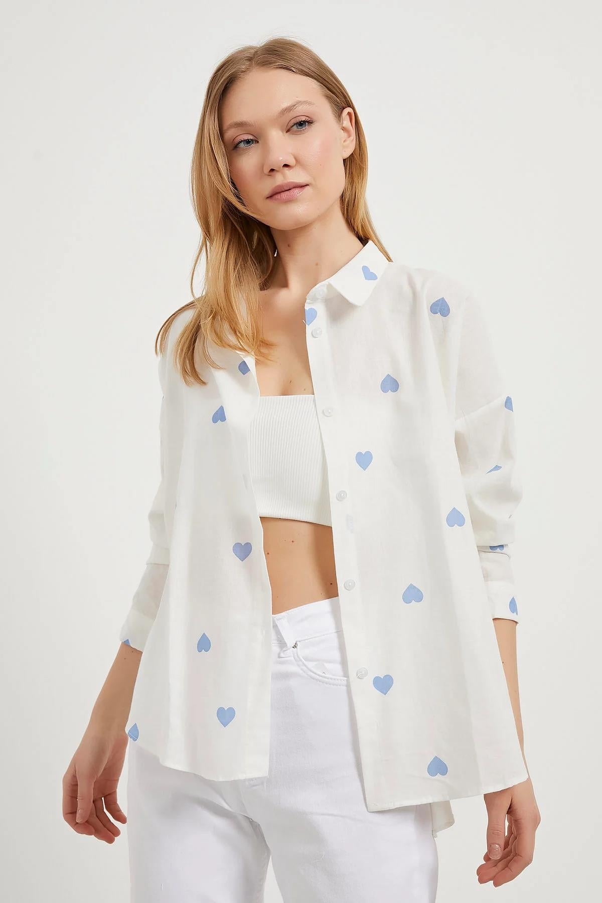 Kalp Baskılı GömlekKADIN GÖMLEK