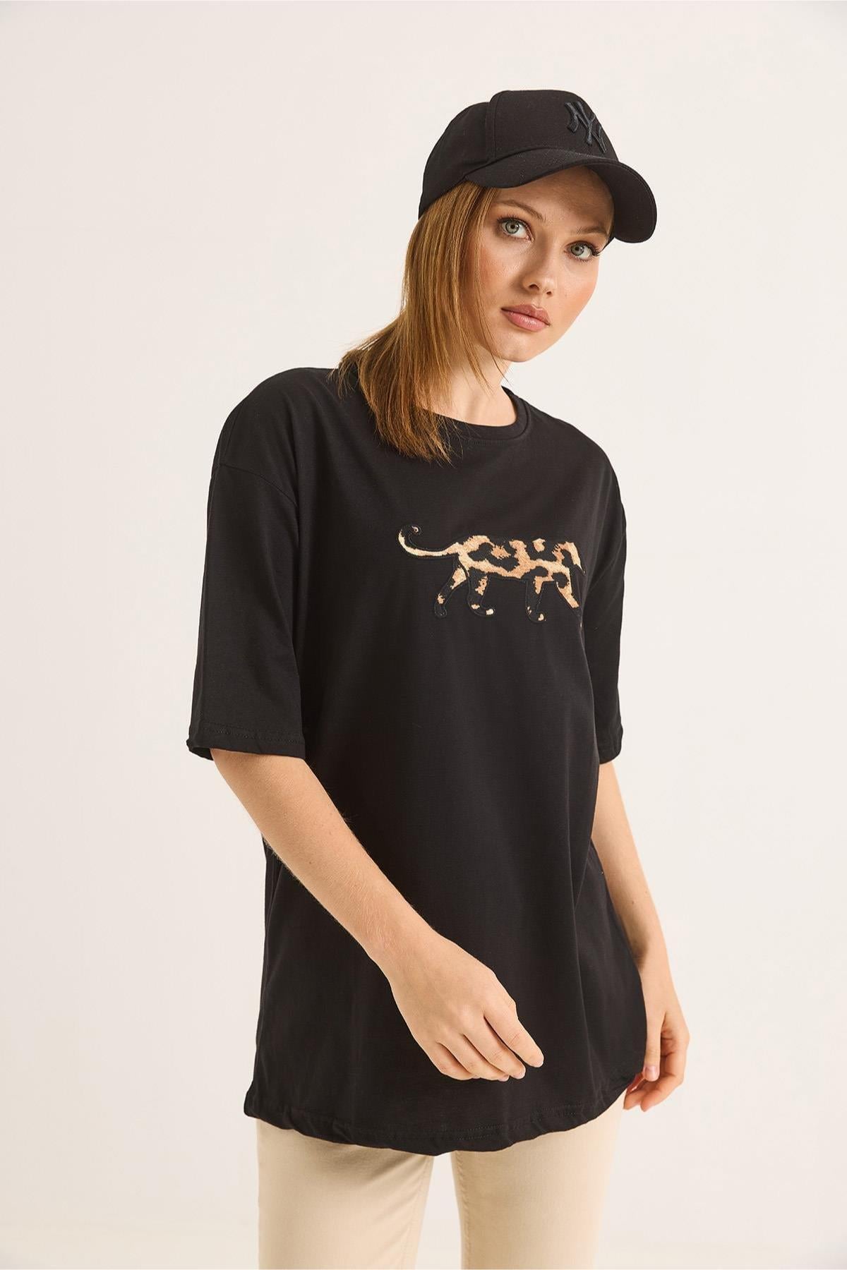 Kaplan Baskılı TshirtKADIN T-SHİRT