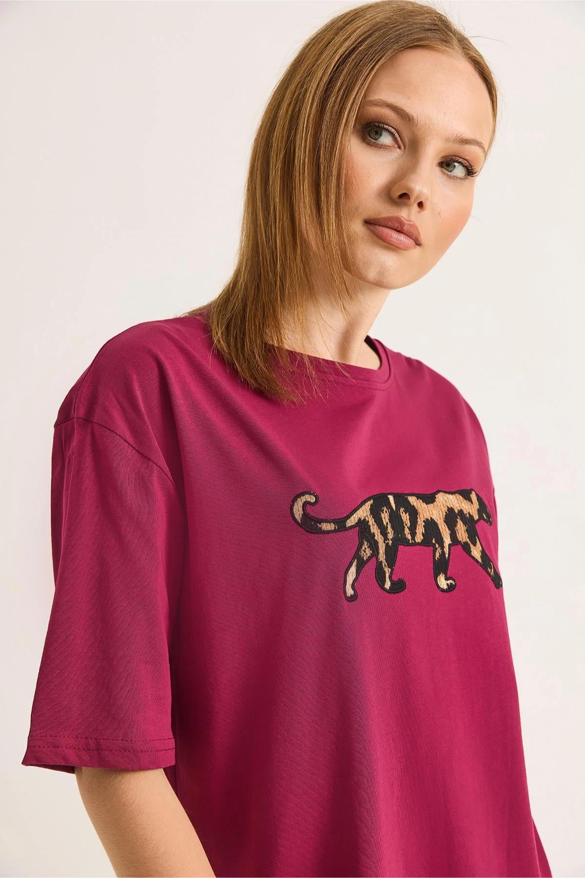 Kaplan Baskılı TshirtKADIN T-SHİRT