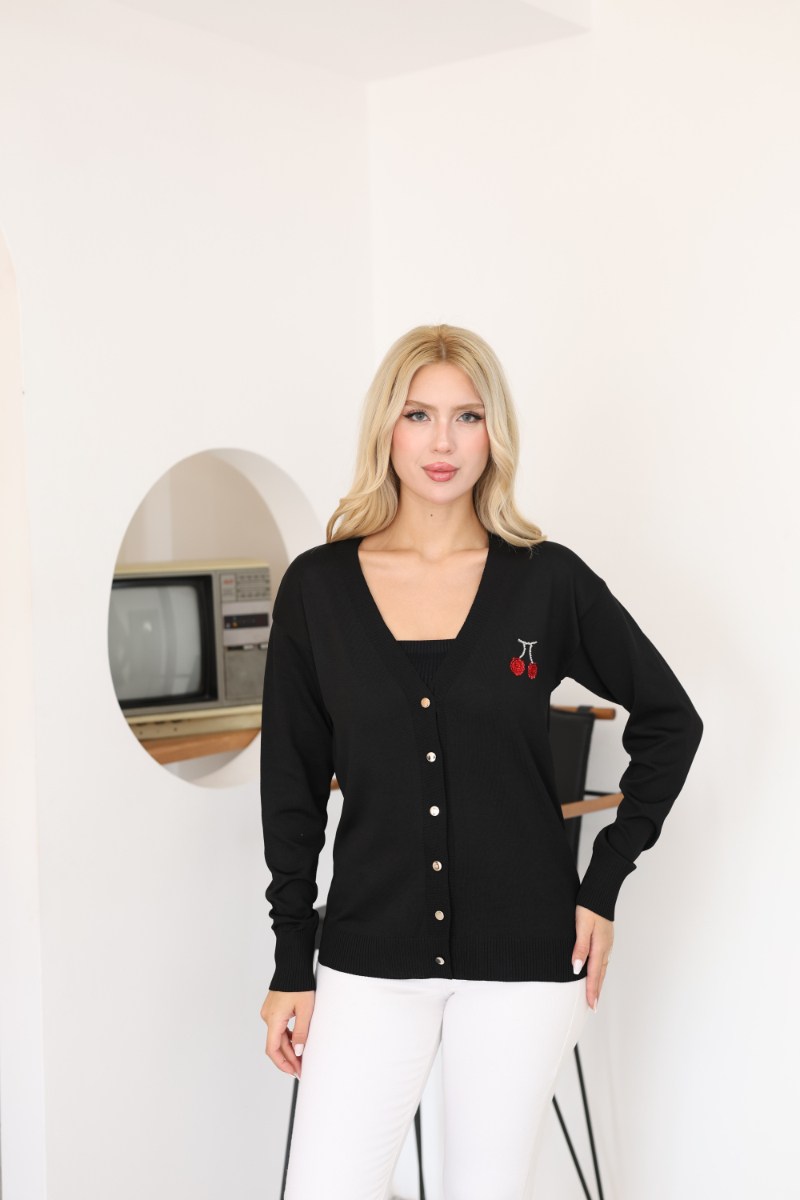 Kiraz İşlemeli Triko HırkaKADIN HIRKA