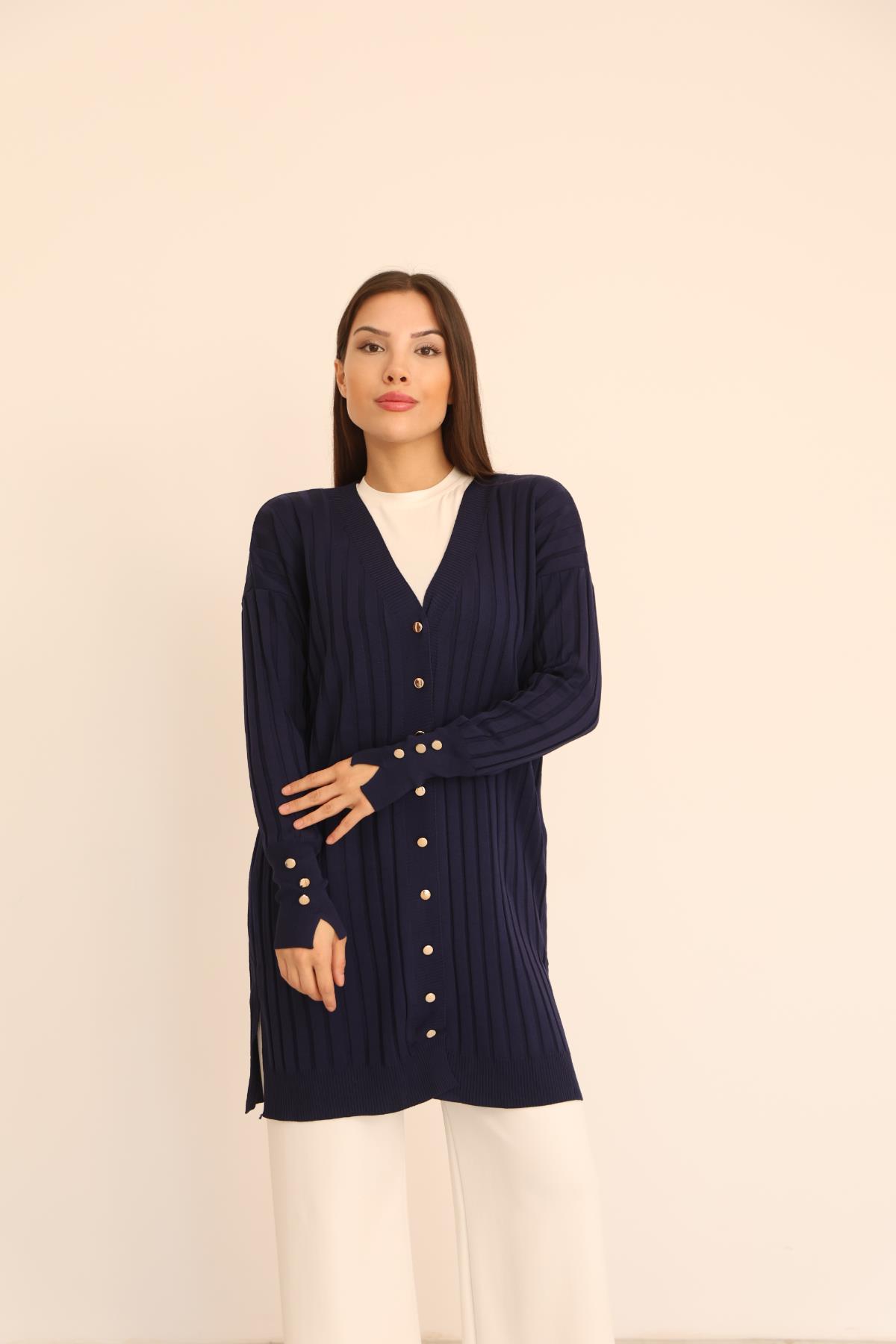 KOLU DÜĞMELİ FİTİLLİ HIRKAKADIN HIRKA