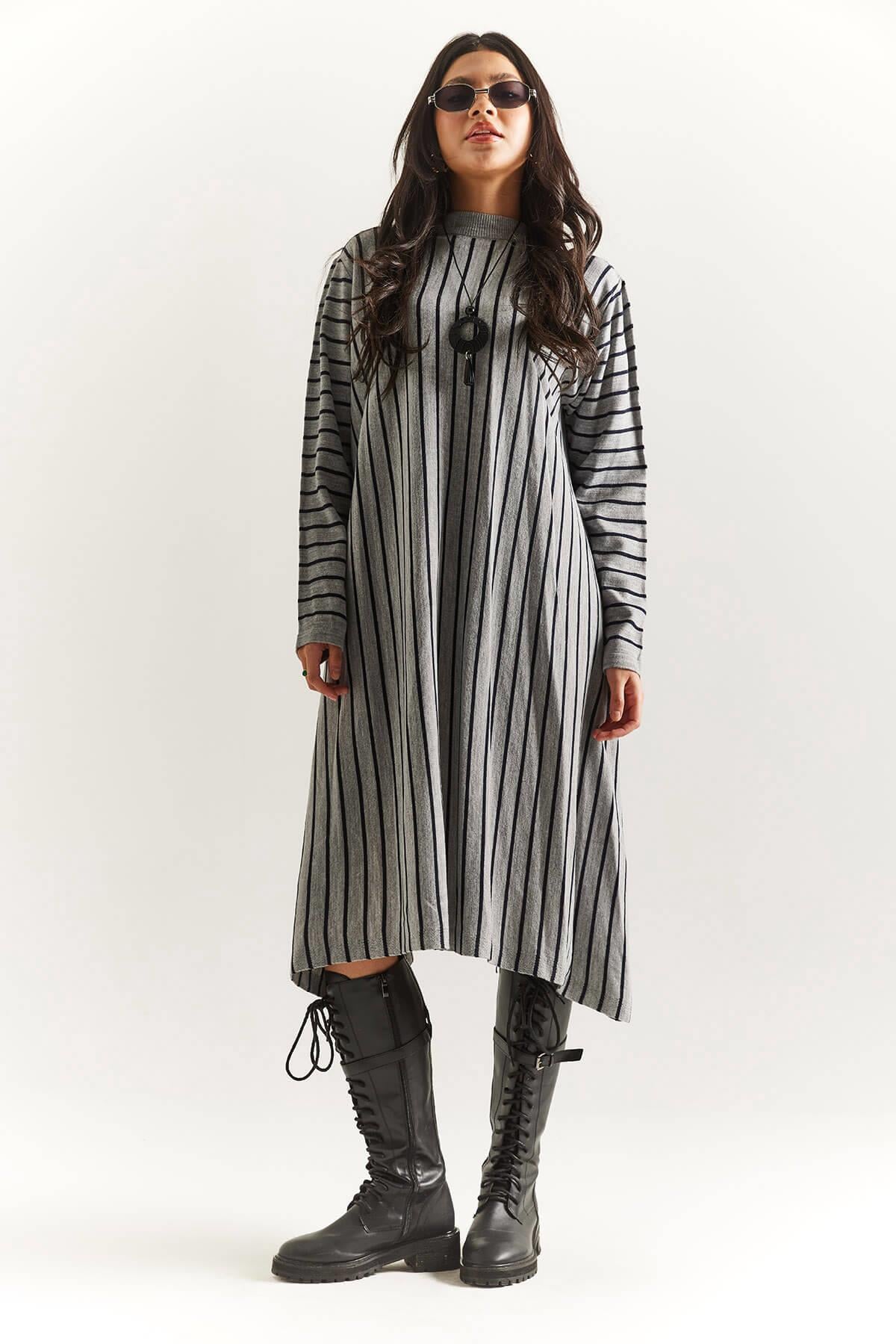 Kolyeli Çizgili TunikKADIN TUNİK