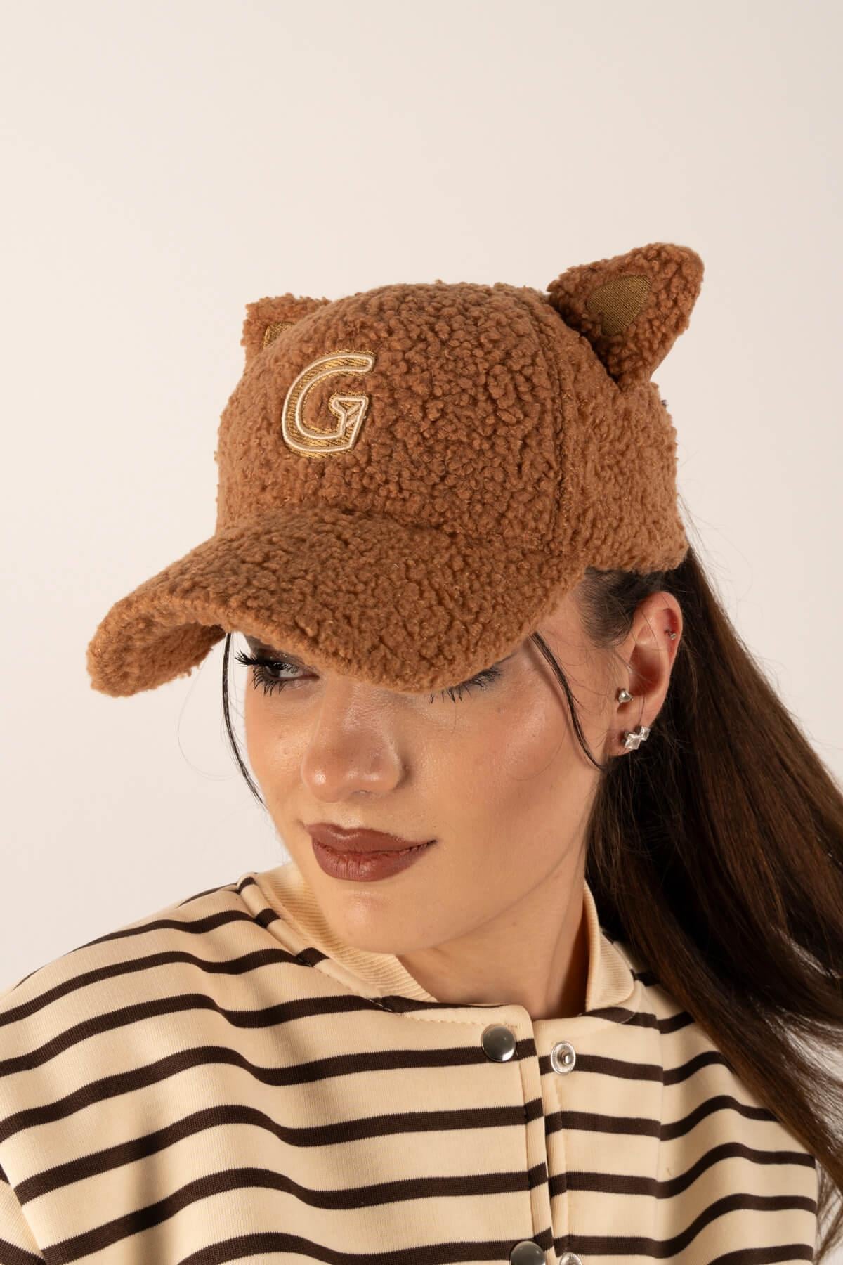 Kulaklı Buklet ŞapkaKADIN ŞAPKA