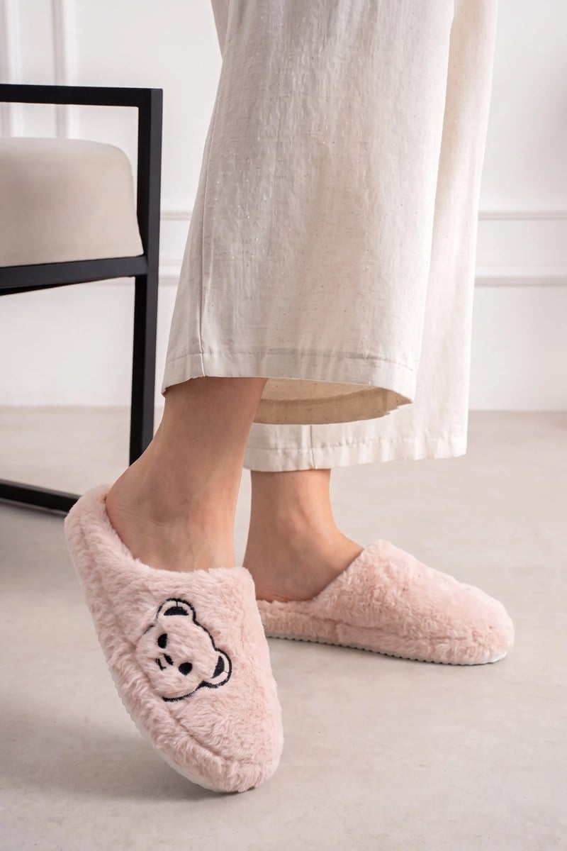 Peluş Ayıcık Figürlü Kadın Ev TerliğiKADIN EV TERLİĞİ VE PANDUF