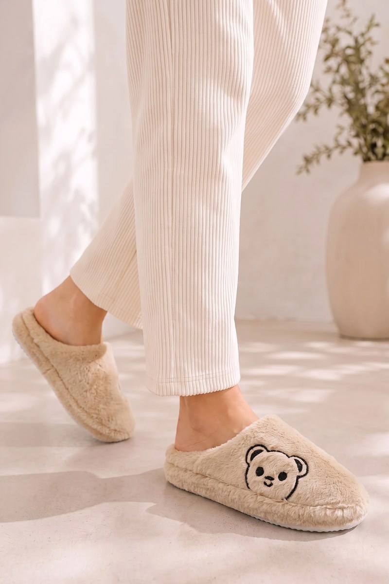 Peluş Ayıcık Figürlü Kadın Ev TerliğiKADIN EV TERLİĞİ VE PANDUF