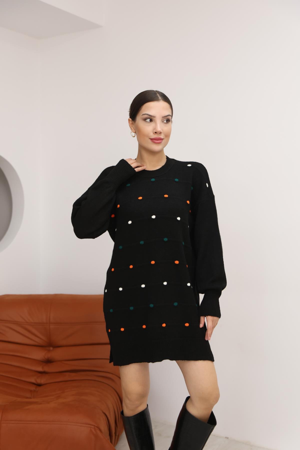 Renkli Ponponlu Triko TunikKADIN TUNİK