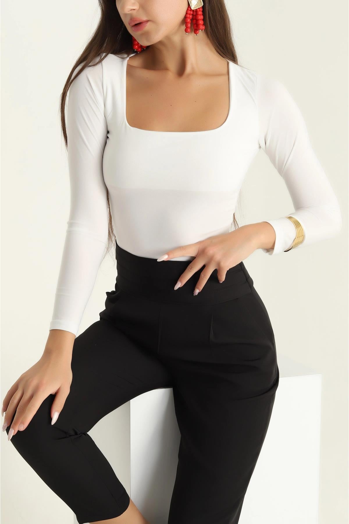 U Yaka BluzKADIN BLUZ