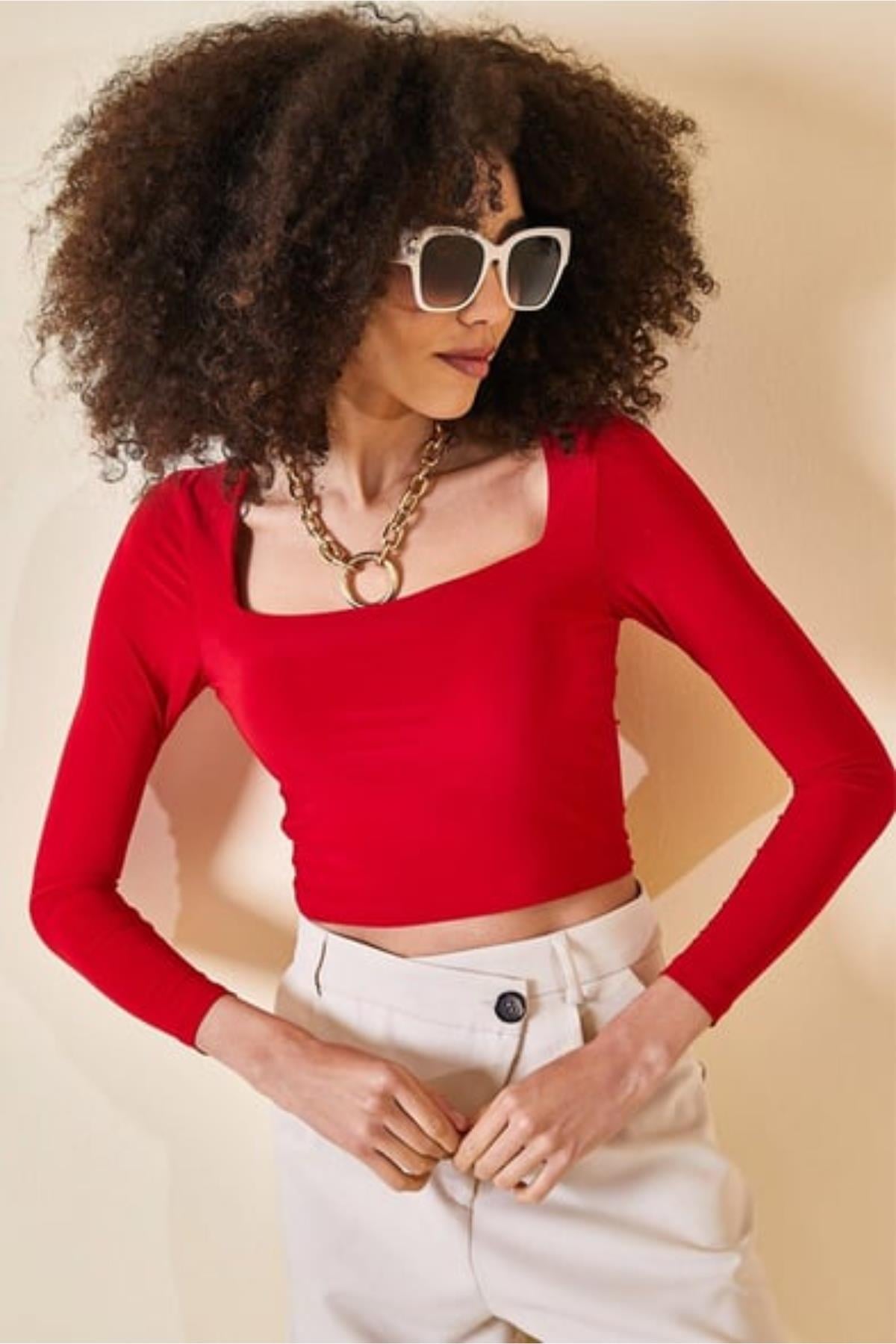 U Yaka BluzKADIN BLUZ