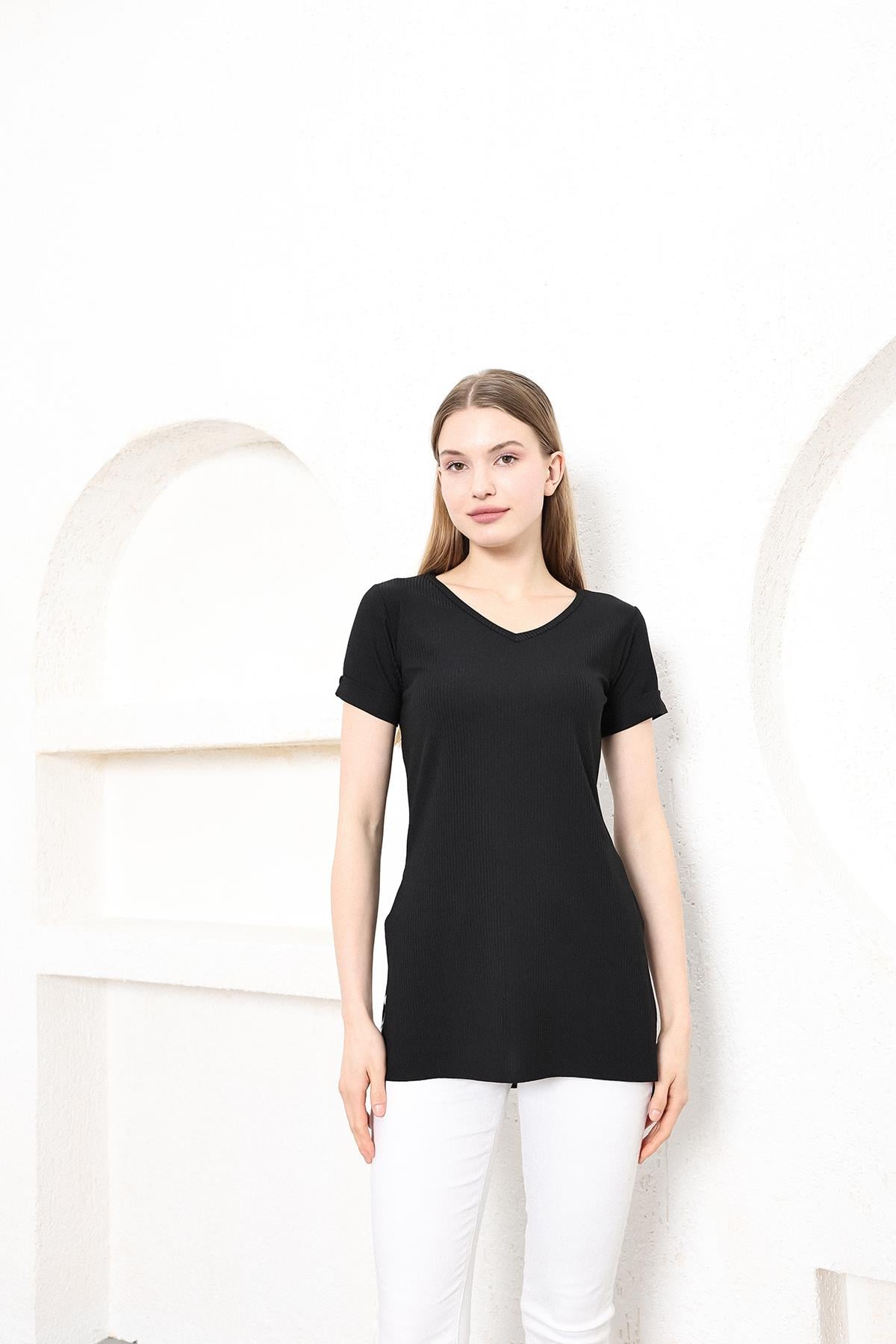V Yaka Yanları Yırtmaçlı Basic TshirtKADIN T-SHİRT
