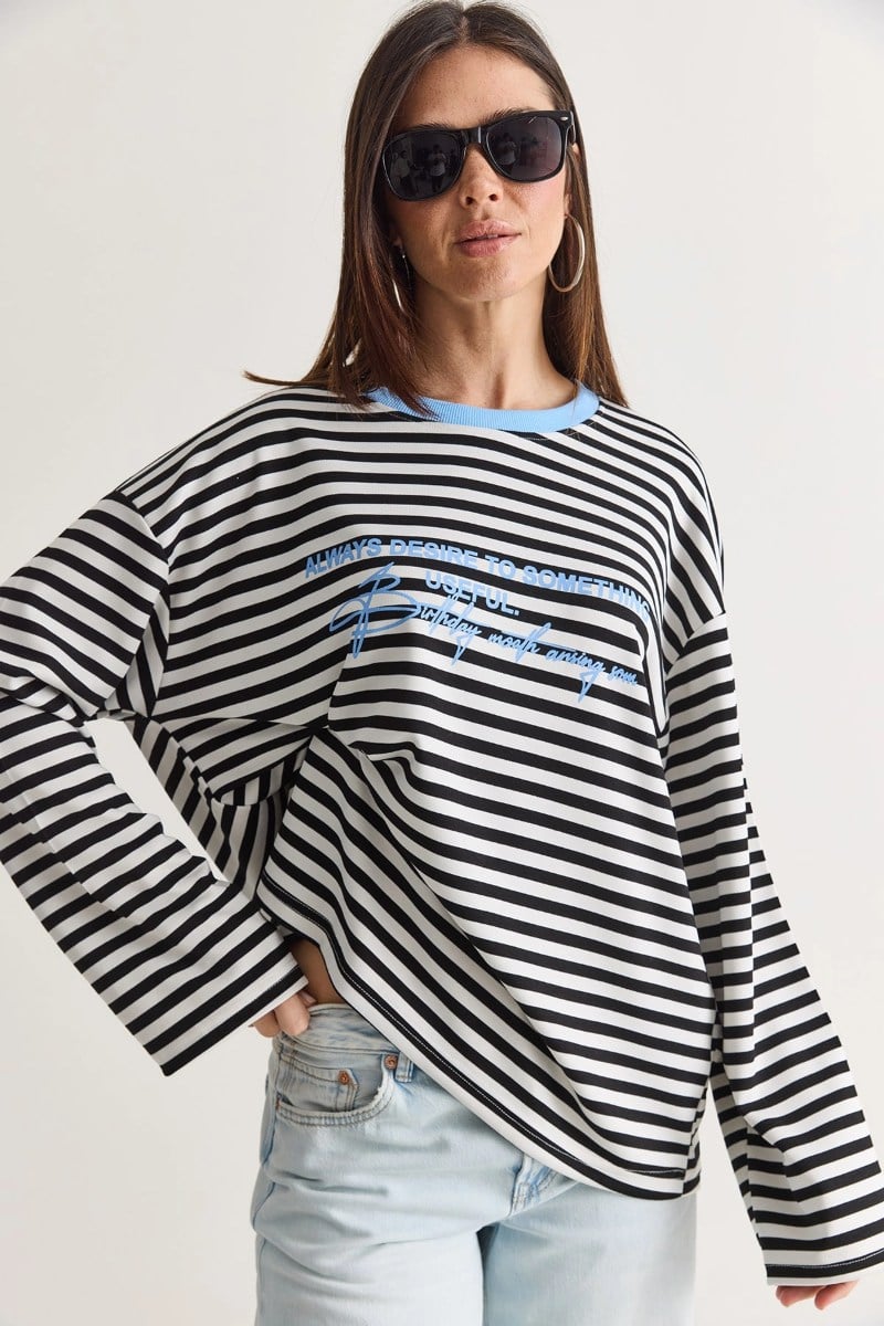 Yazı Baskılı Çizgili Bisiklet Yaka Oversize Uzun Kol SweatshirtKADIN SWEATSHİRT
