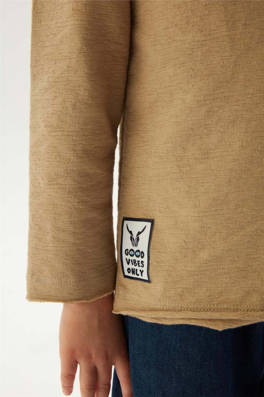 Nebbati Erkek Çocuk Yaka Kol Detaylı Bej Sweatshirt