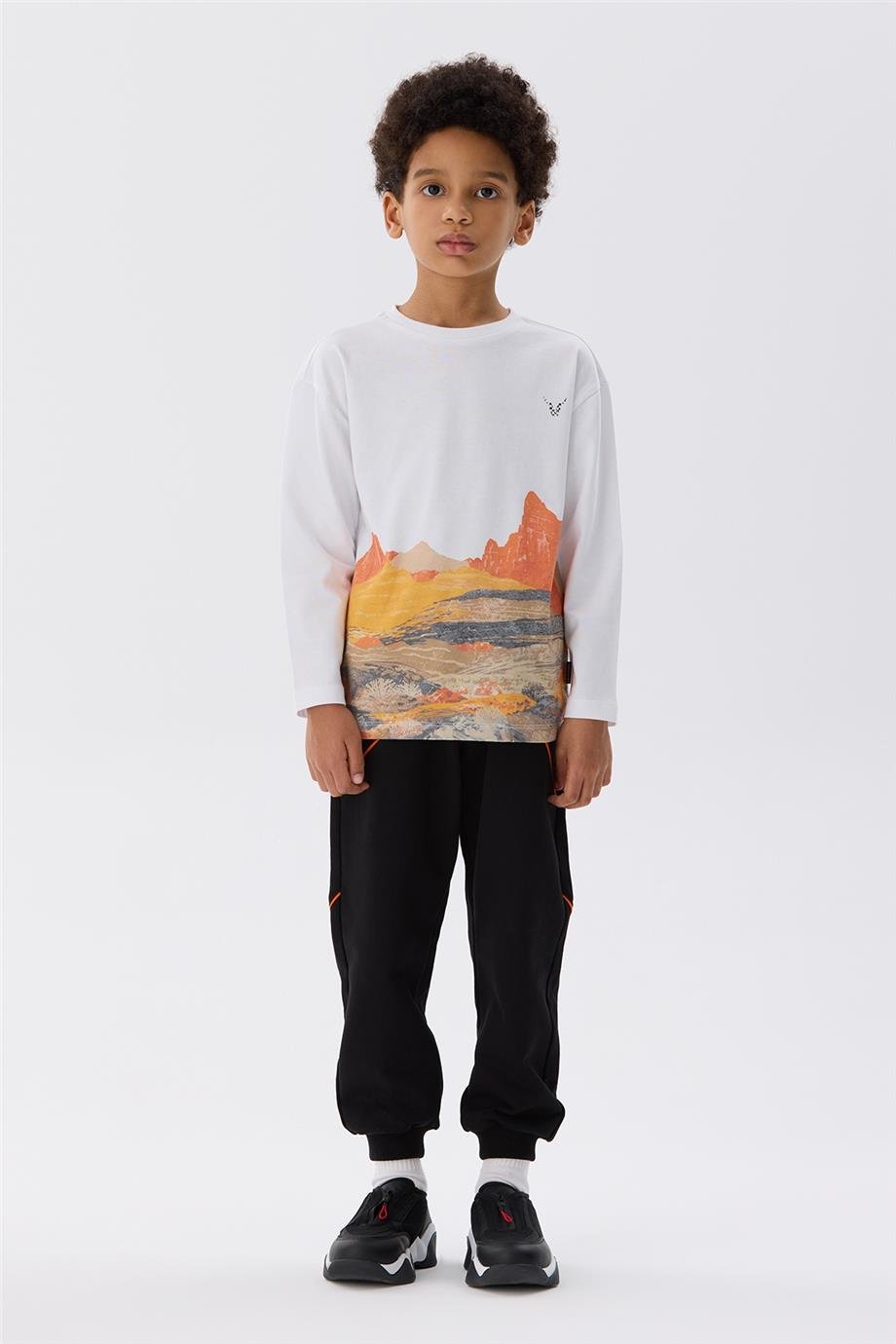 Nebbati Erkek Çocuk Desenli Uzun Kollu Beyaz T-Shirt