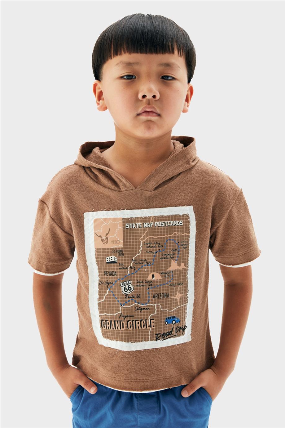Nebbati Erkek Çocuk Kahve Kapüşonlu  T-Shirt