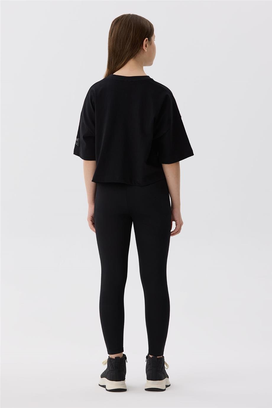 Tyess Kız Çocuk Siyah Kısa Kollu Crop T-Shirt