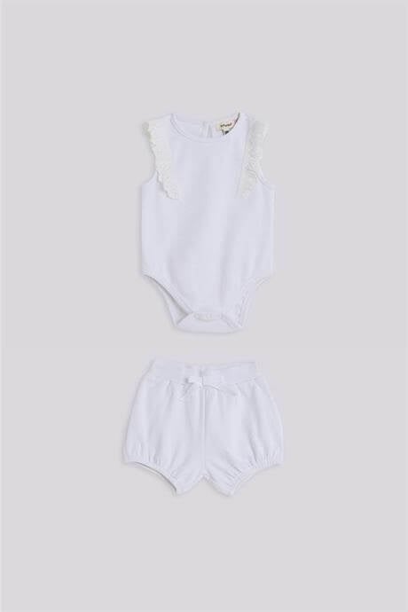Gb Baby Basic Kız Bebek Beyaz Body ve Şort TakımıGb Baby Basic Kız Bebek Beyaz Body ve Şort Takımı