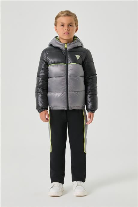Guess Erkek Çocuk Gri MontGuess Erkek Çocuk Gri Mont