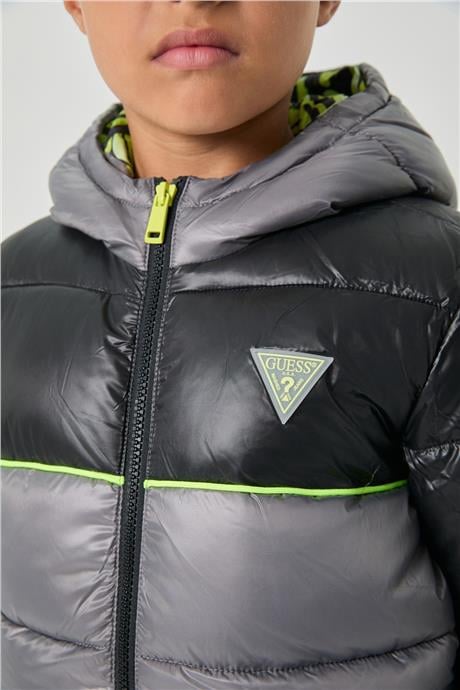 Guess Erkek Çocuk Gri MontGuess Erkek Çocuk Gri Mont
