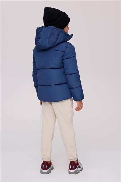 Guess Erkek Çocuk Lacivert MontGuess Erkek Çocuk Lacivert Mont