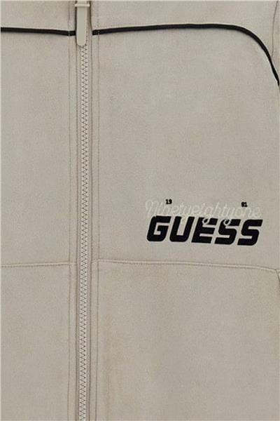 Guess Erkek Çocuk Bej Eşofman ÜstüGuess Erkek Çocuk Bej Eşofman Üstü