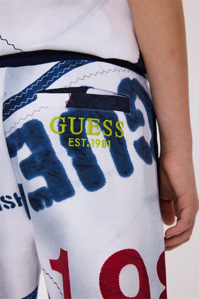 Guess Erkek Çocuk ŞortGuess Erkek Çocuk Şort