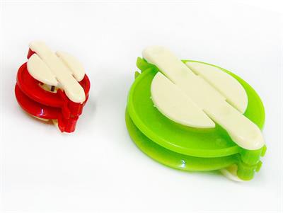 2 Size PomPom Makers .