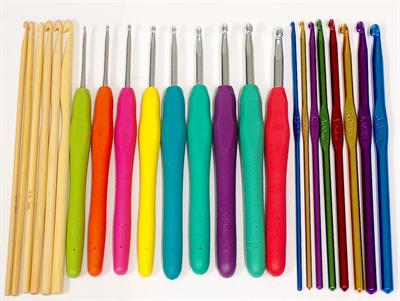22 Sizes Bamboo - Soft Grip - Color Hook Set .