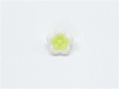 5 Flower Figure Buttons White, Green 15mm long