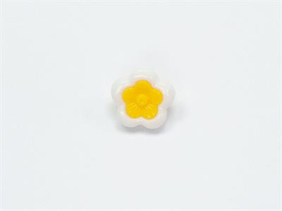 5 Flower Figure Buttons White, Yellow 15mm long