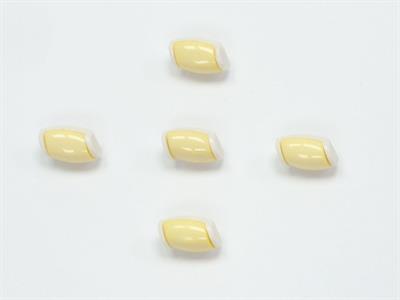 5 Water Bottle Figure Buttons Light Yellow, White 15mm long