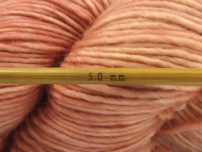 2x100gr. HAND DYED SUPERWASH MERINO Açık Pembe Melanj  Lüks, Merinos, Kışlık, Yün, Batik Desenli, Worsted, El Boyama, Makina Yıkama