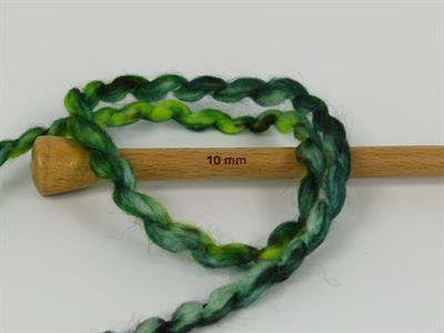 Lot of 2 x 150gr Skeins Ice Yarns ALPINE WOOL COLOR (30% Wool) Yarn Green Shades Black