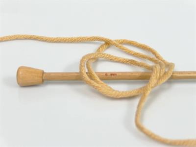 4x100gr. ANTIPILLING COLOR BULKY  Krem, Deve Tüyü Kışlık, Düz iplikler, Batik Desenli, Kalın, 100% Akrilik , Anti-Pilling, Makina Yıkama