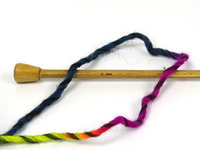 Lot of 4 x 100gr Skeins Ice Yarns ARMONIA LANA BULKY (20% Wool) Yarn Pink Shades Green Shades Blue Black